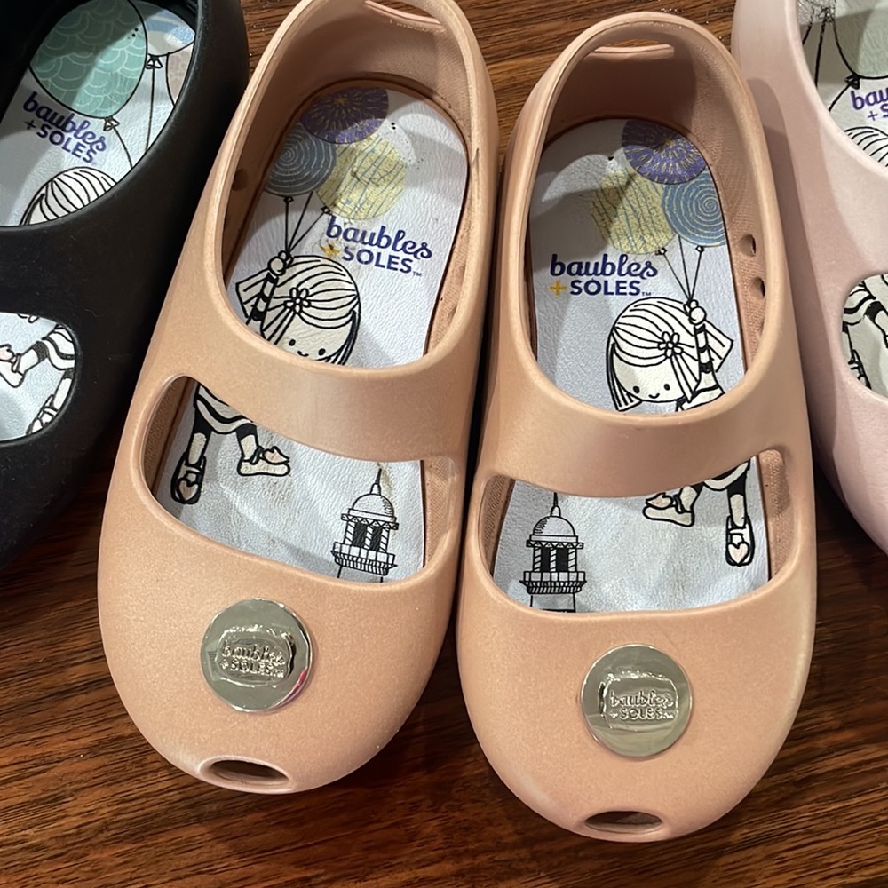 3 pairs of Baubles and Soles Mary Janes - Picture 4 of 13